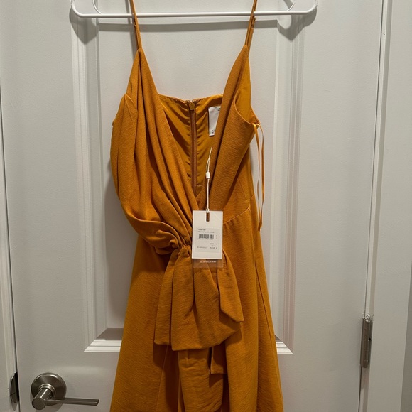 NWT C/MEO meaningful wrap mini dress size small - Picture 2 of 3